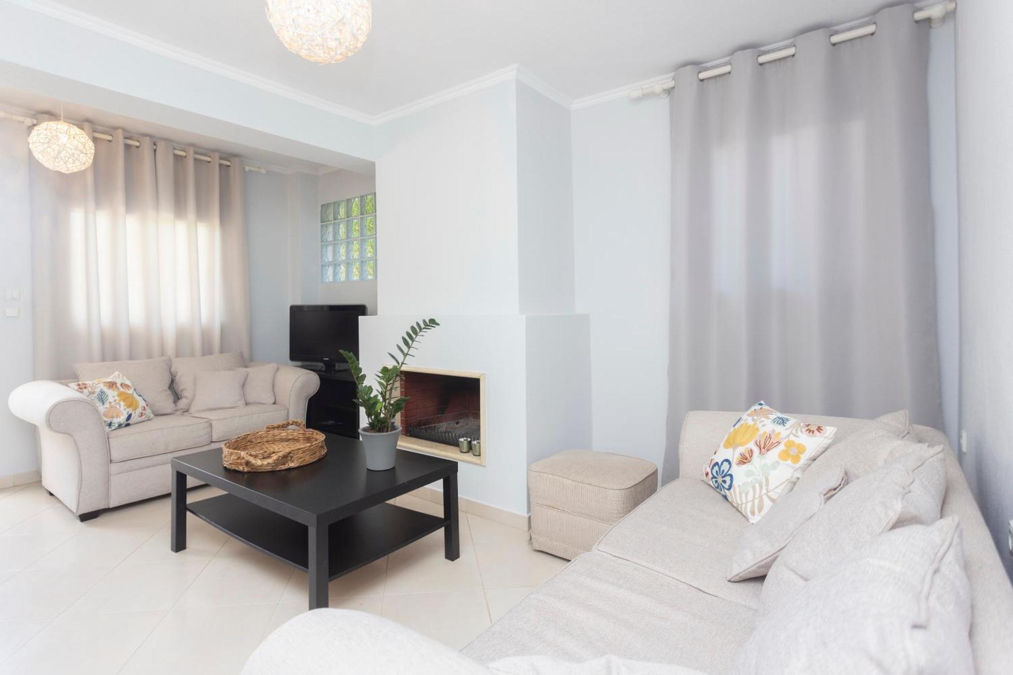 Ikia Apartment 佩科霍里 外观 照片